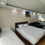 Blue Royal Hotel