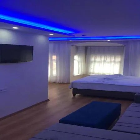 Blue Royal 3*