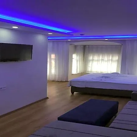 Blue Royal 3*